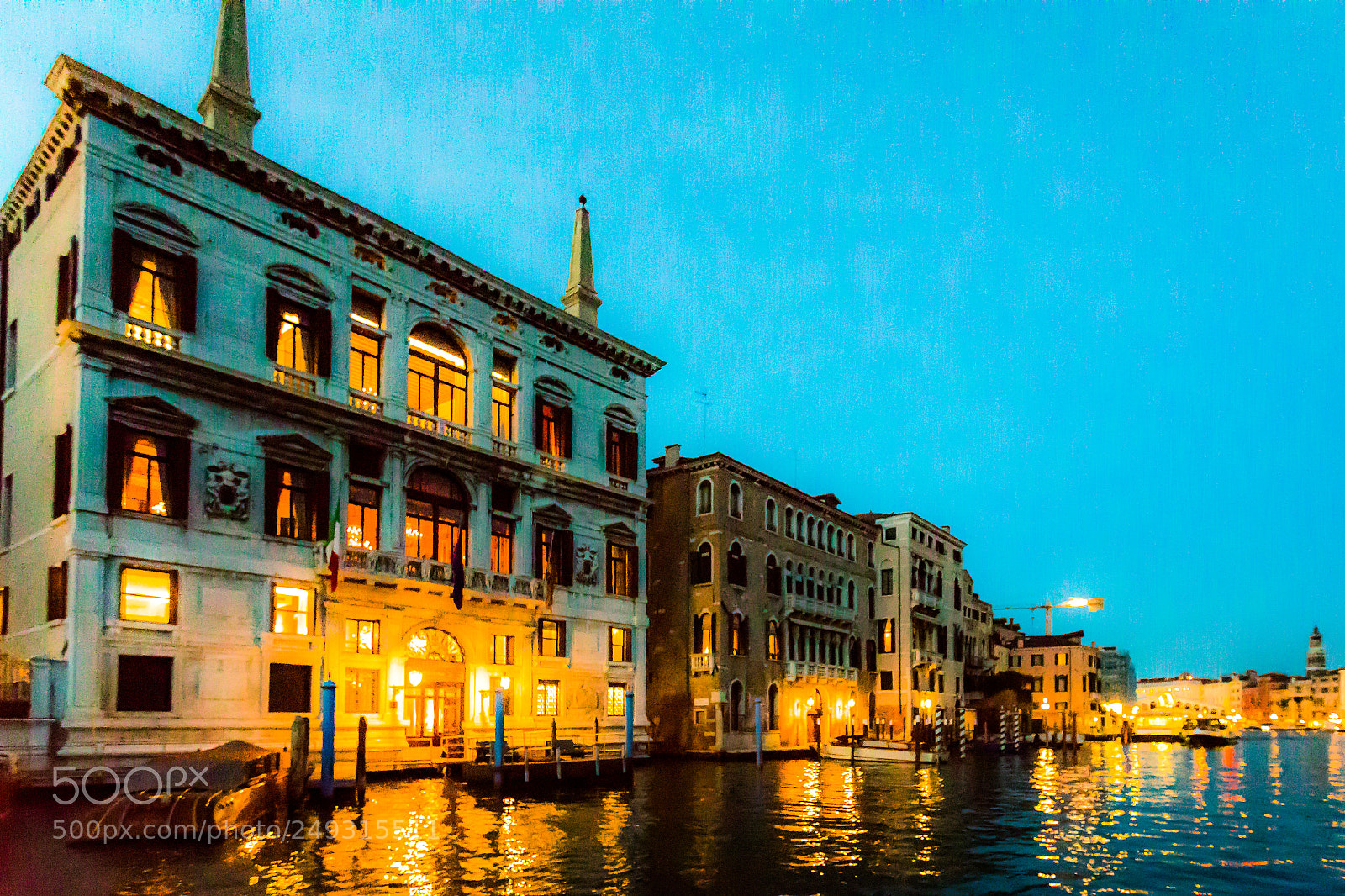 Canon EOS 5D Mark IV sample photo. Venice at dusk photography