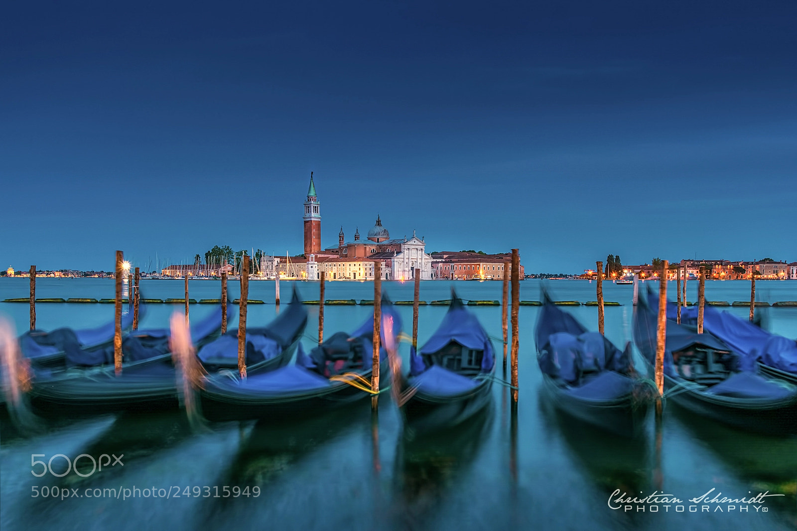 Nikon D7100 sample photo. Blue hour gondolas photography