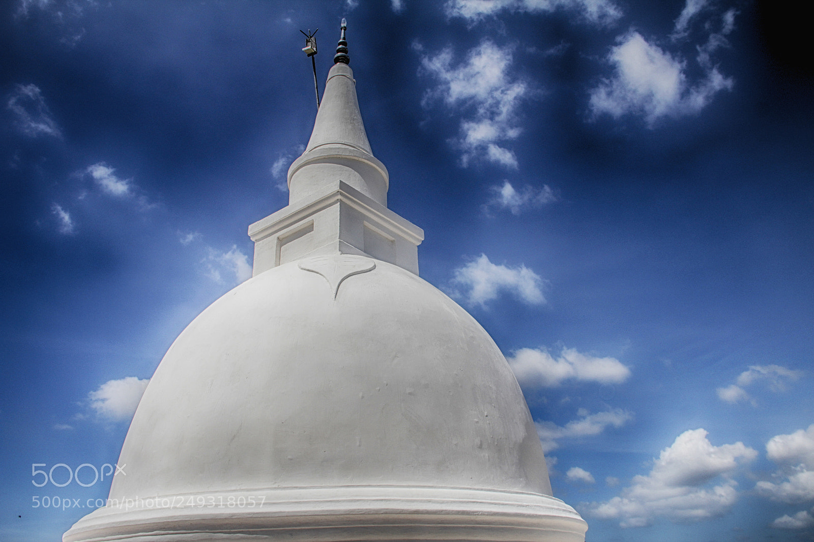Canon EOS 600D (Rebel EOS T3i / EOS Kiss X5) sample photo. Stupa photography