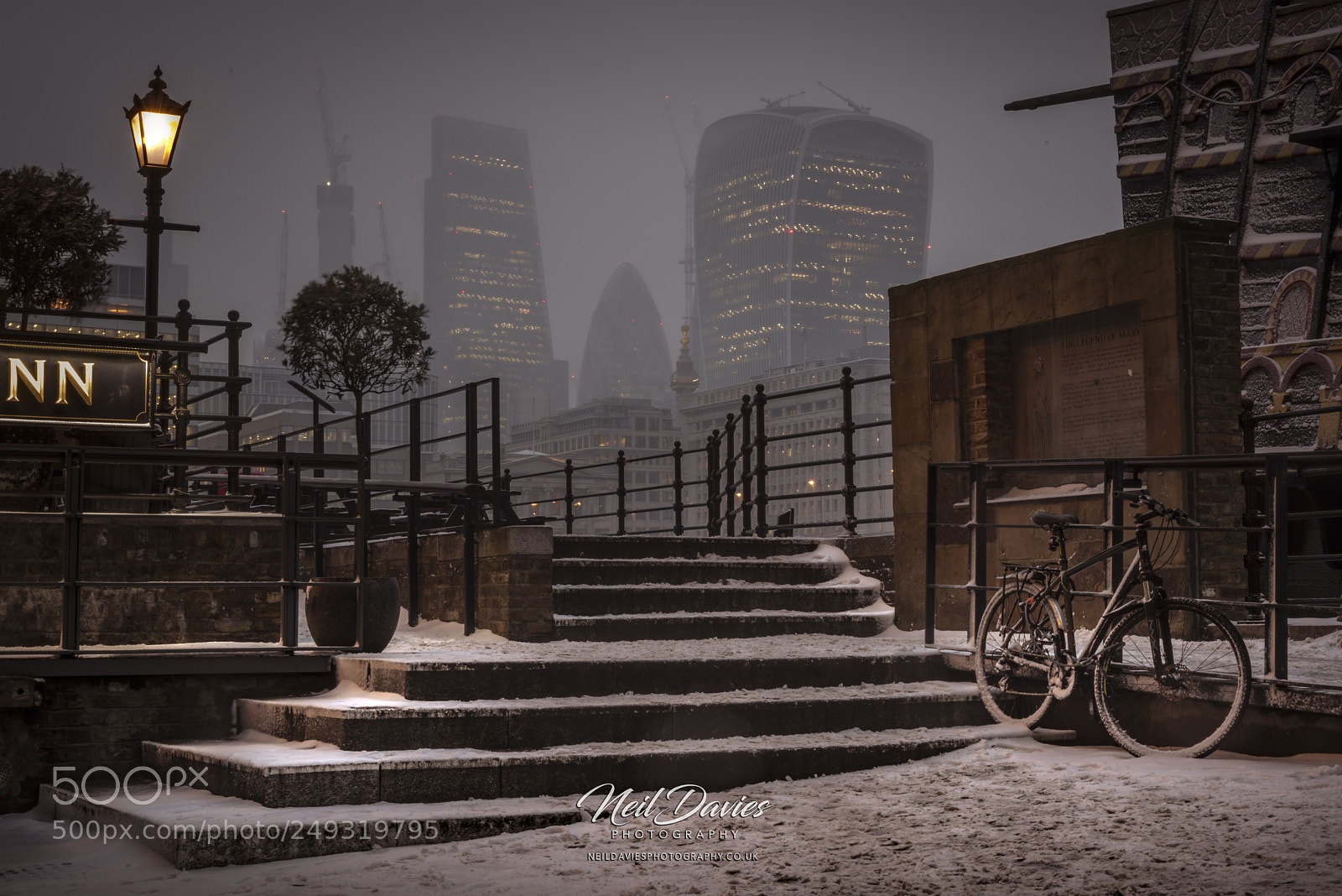 Nikon D810 sample photo. London snow photography