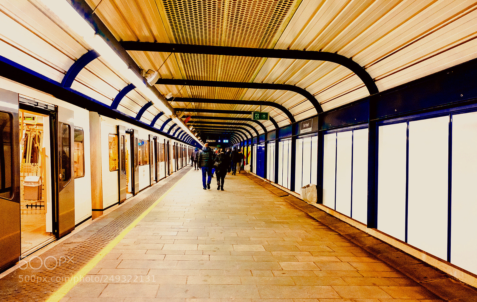 Fujifilm X70 sample photo. Stortinget metrostation photography