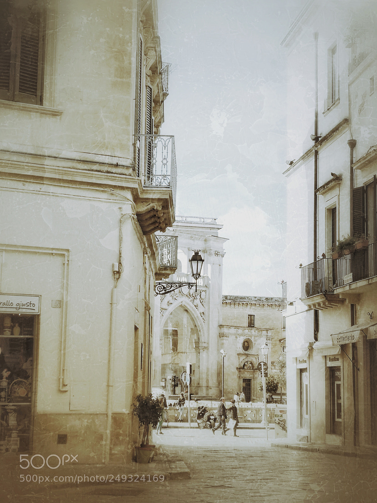 HUAWEI P10 sample photo. Piazza sant'oronzo photography