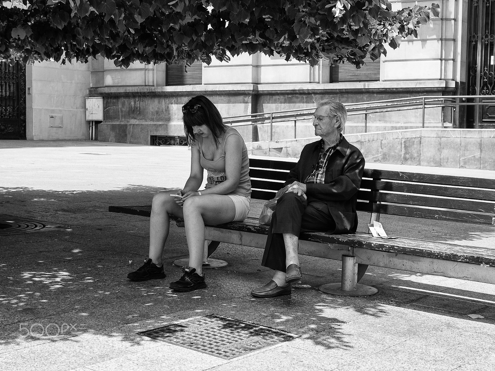 Olympus OM-D E-M5 sample photo. The girl and the photography