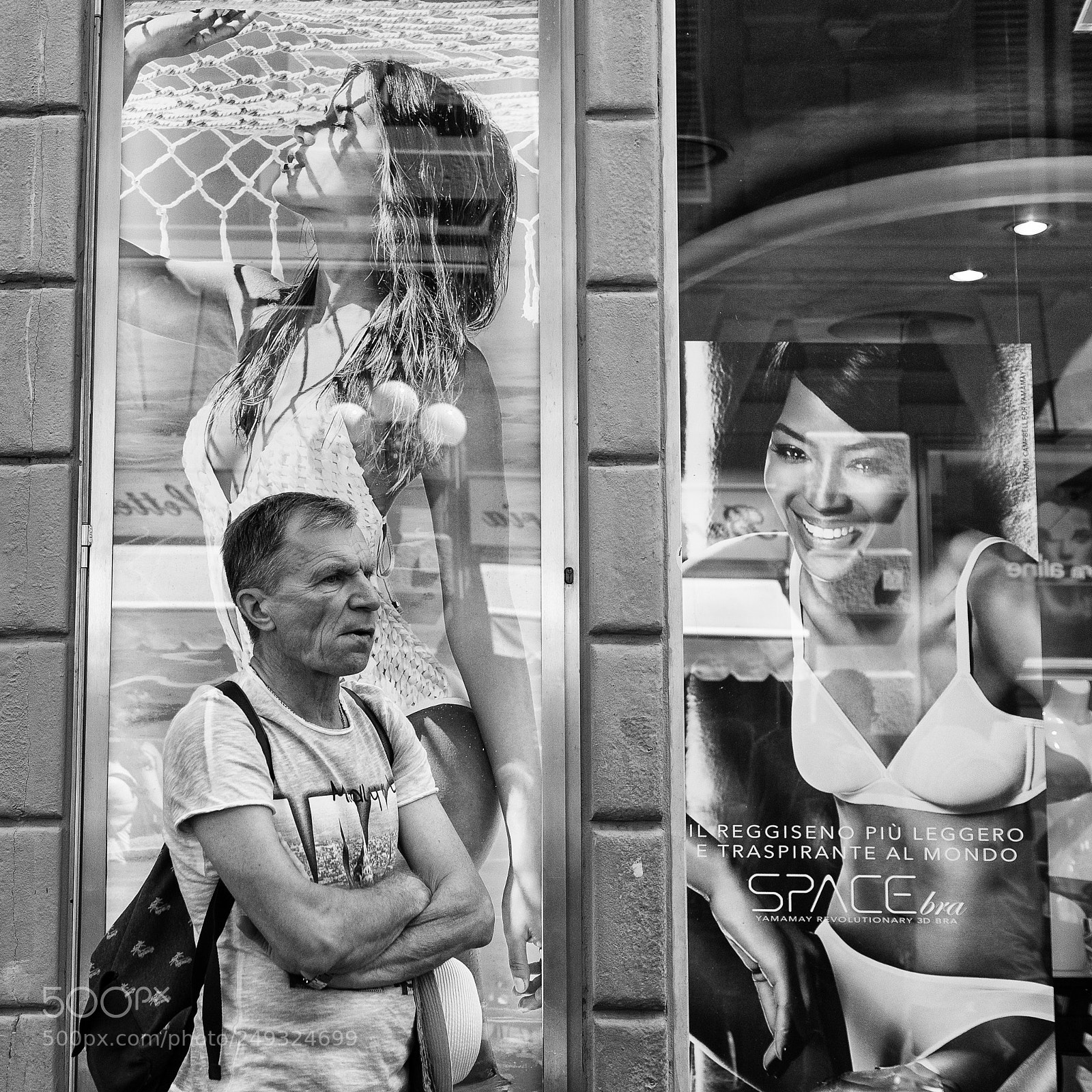 Olympus OM-D E-M5 sample photo. A quiet man photography