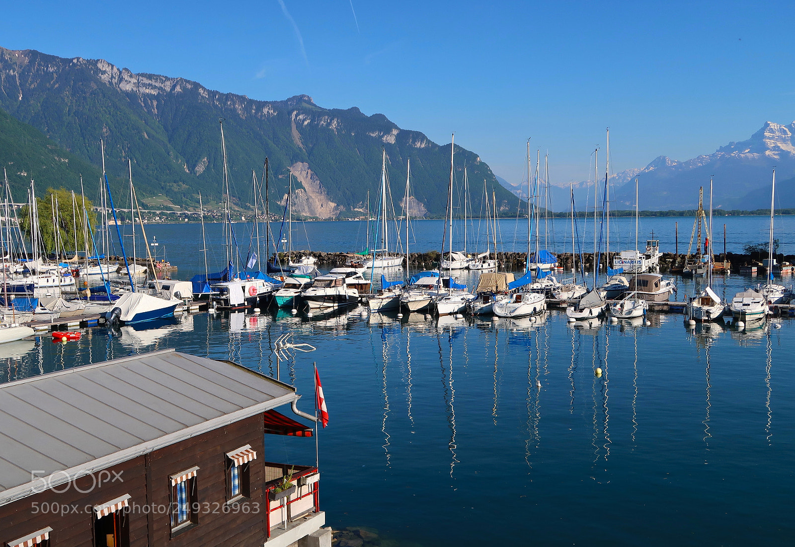 Canon PowerShot G7 X Mark II sample photo. Montreaux. harbor. photography