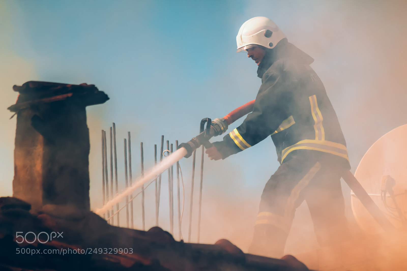 Canon EOS 600D (Rebel EOS T3i / EOS Kiss X5) sample photo. Fireman photography