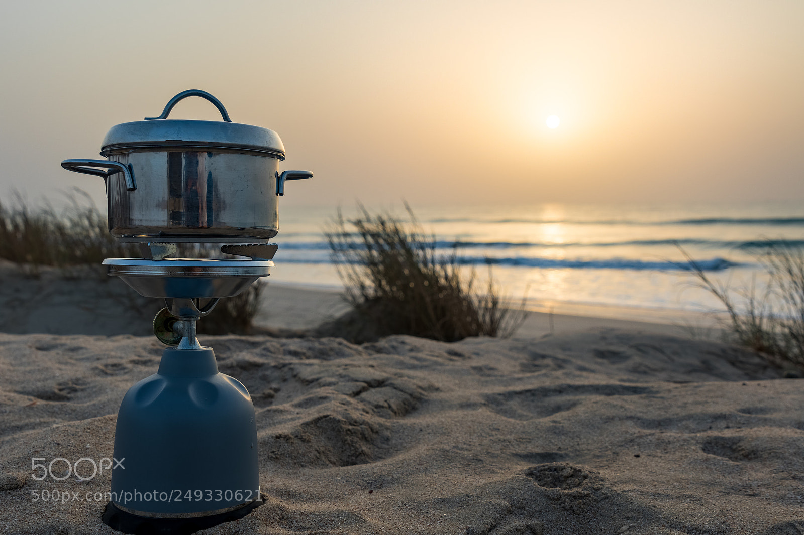 Canon EOS 7D Mark II sample photo. Breakfast on the beach photography