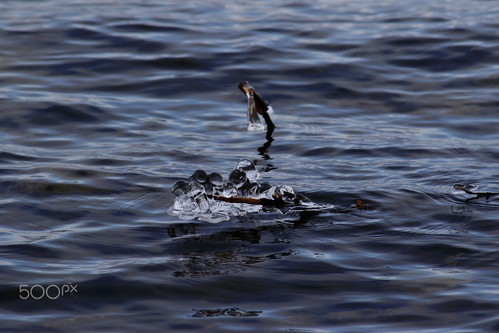 Canon EF 70-210mm f/4 sample photo. Ice photography