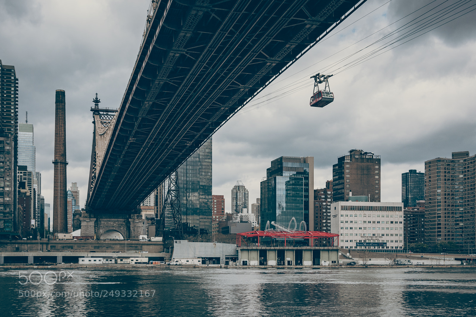 Nikon D5200 sample photo. Roosevelt island tram photography