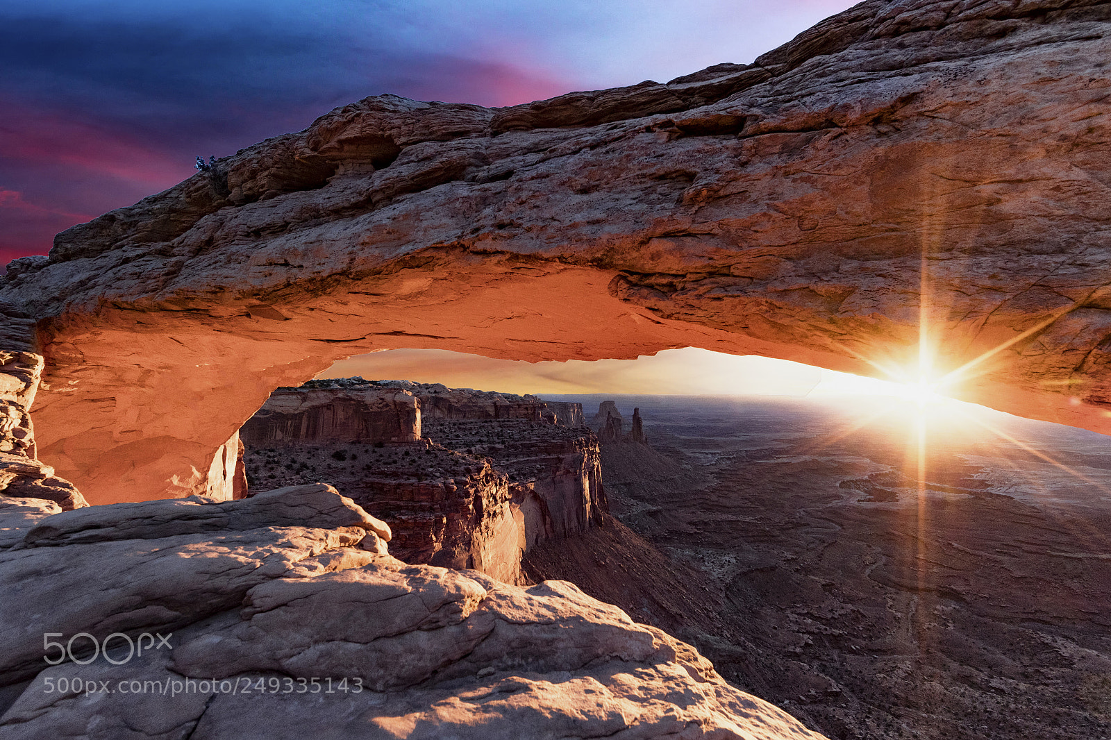 Canon EOS-1D X Mark II sample photo. Mesa arch photography