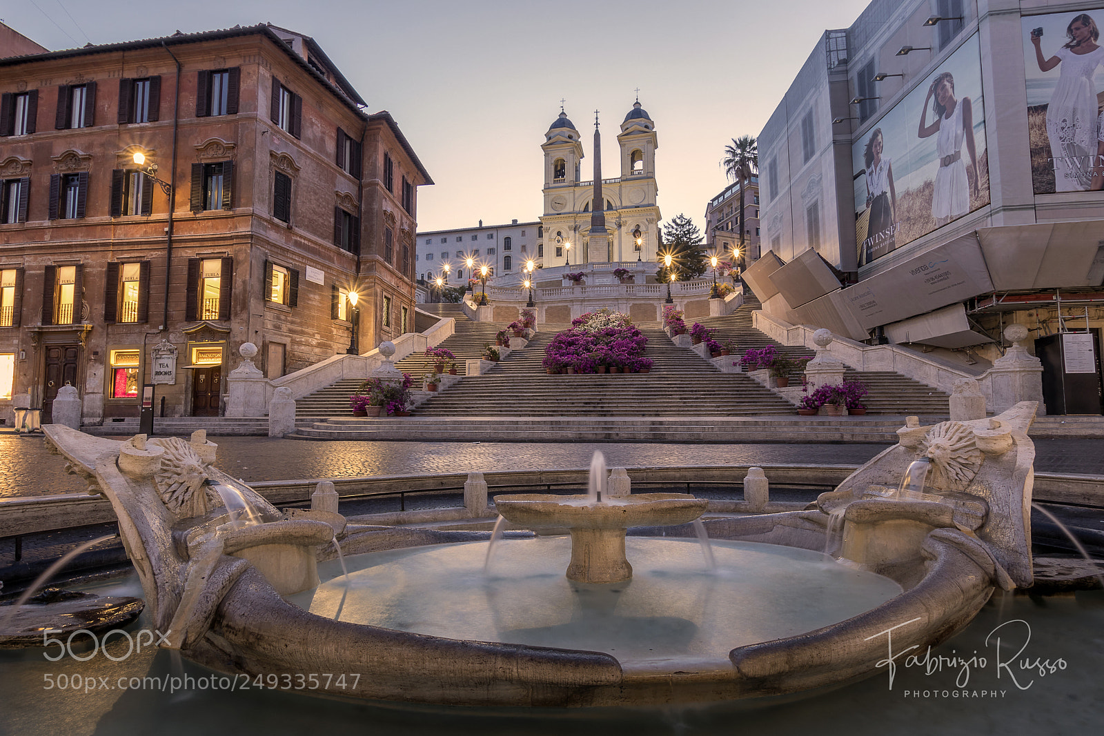 Canon EOS 80D sample photo. Piazza di spana (review) photography