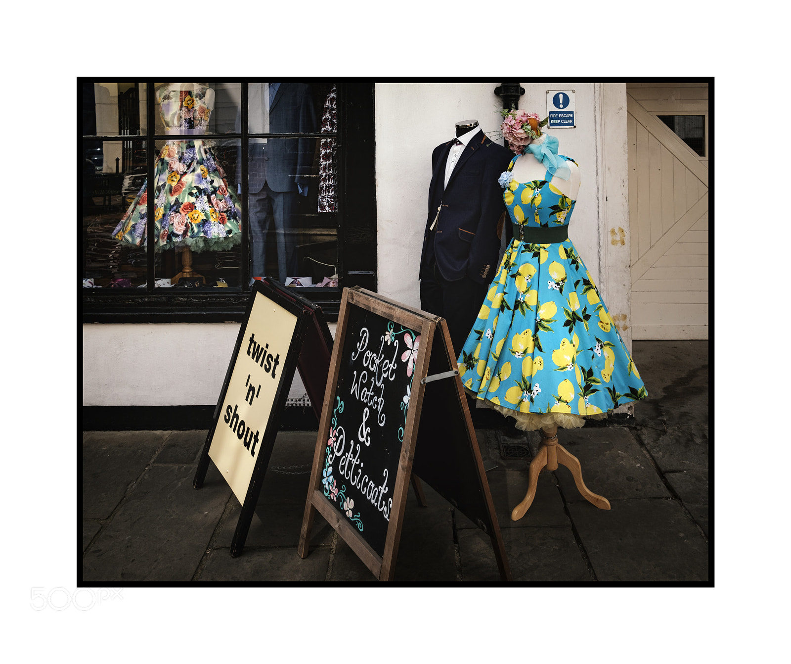 Fujifilm X-Pro2 sample photo. Dolled up! photography