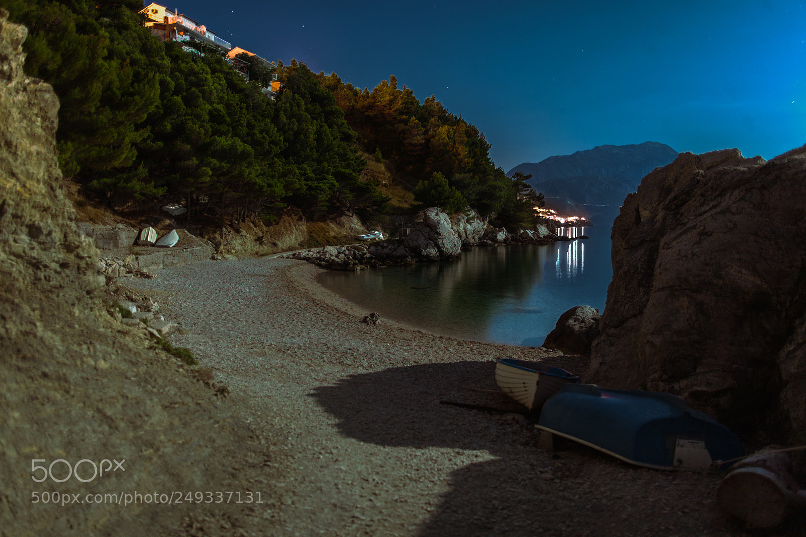 Canon EOS-1Ds Mark III sample photo. Beach by night photography