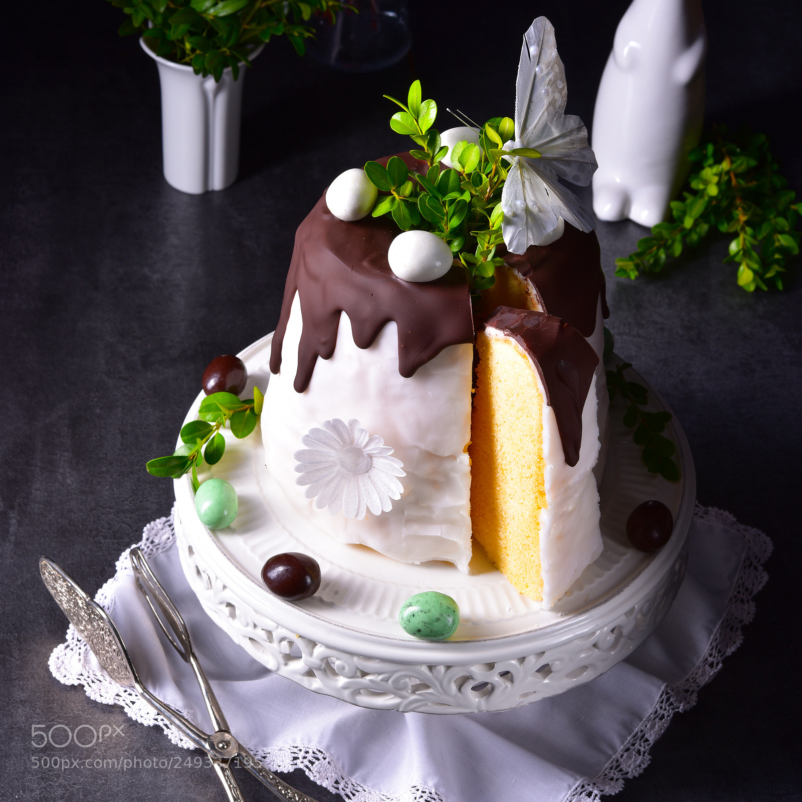 Nikon D810 sample photo. Cooked easter cake photography
