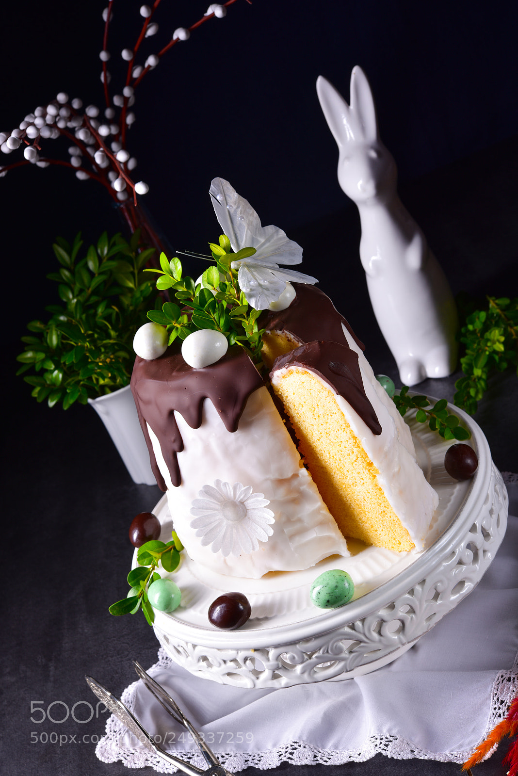 Nikon D810 sample photo. Cooked easter cake photography