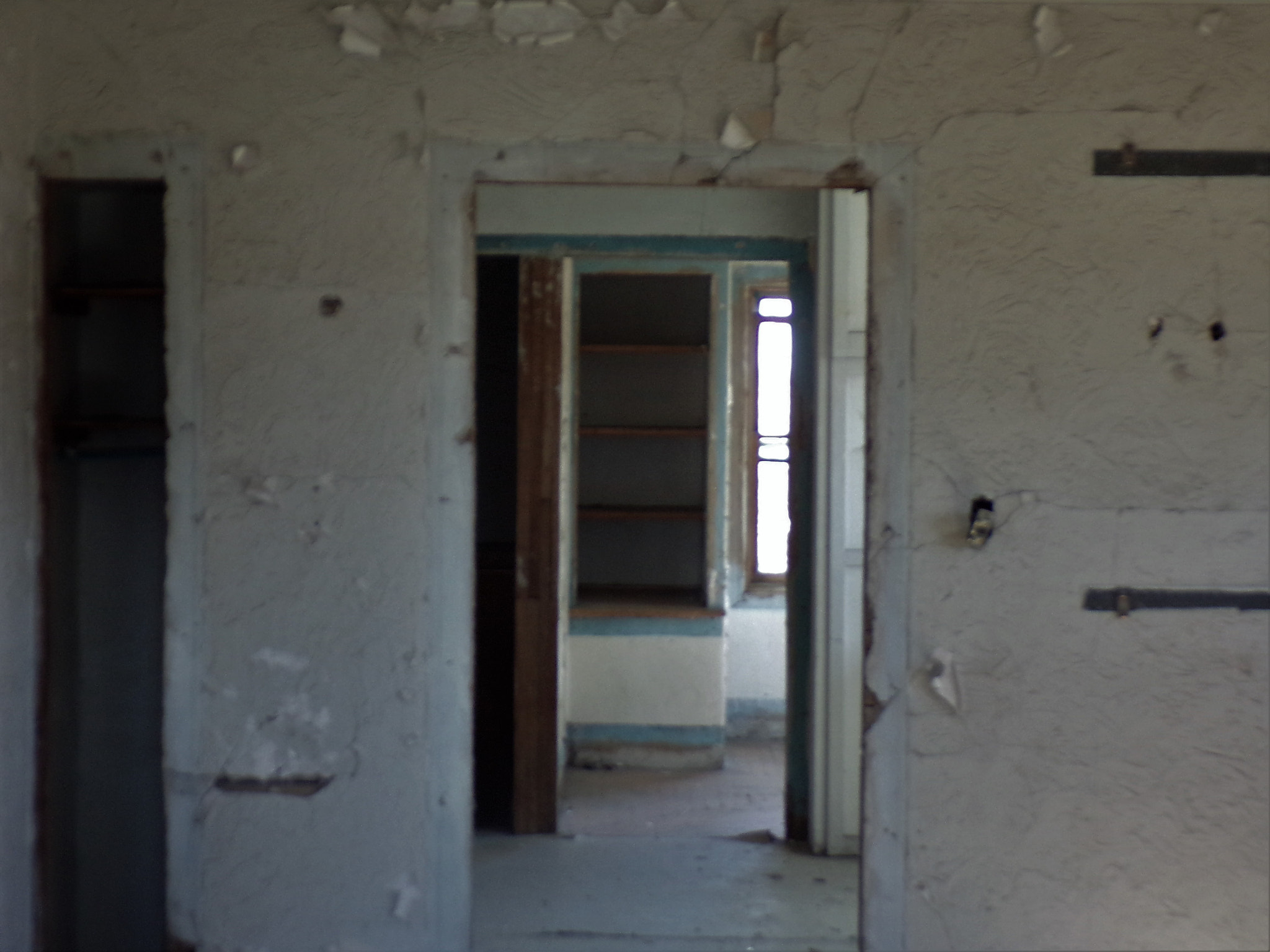 JK KODAK PIXPRO AZ401 sample photo. Old abandoned house photography