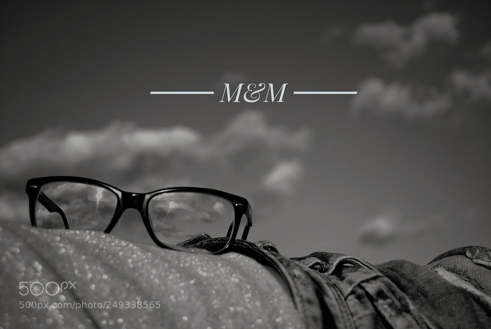 Nikon D3000 sample photo. Glasses photography