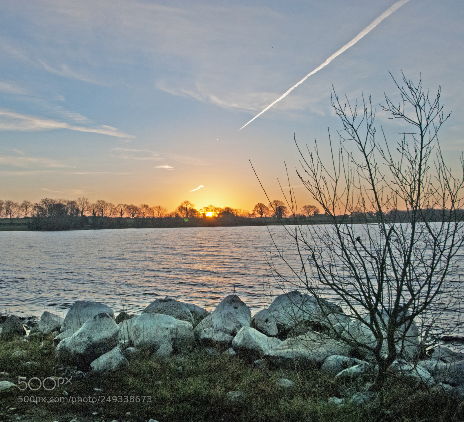Nikon D200 sample photo. Morning flight photography