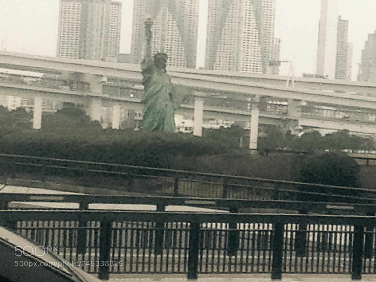 Apple iPhone 4S sample photo. Tokyo photography