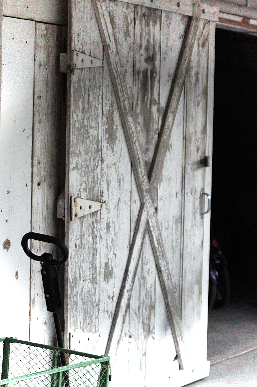 Nikon D5100 sample photo. White door photography
