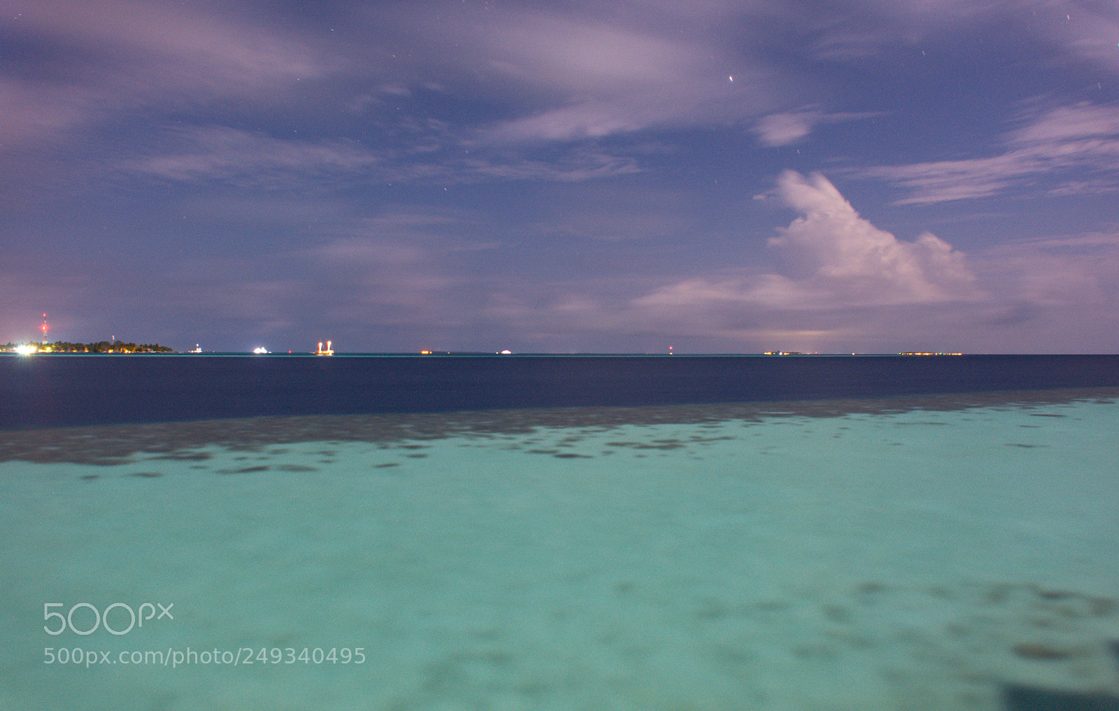 Nikon D5200 sample photo. Mal_ngt_le1 photography