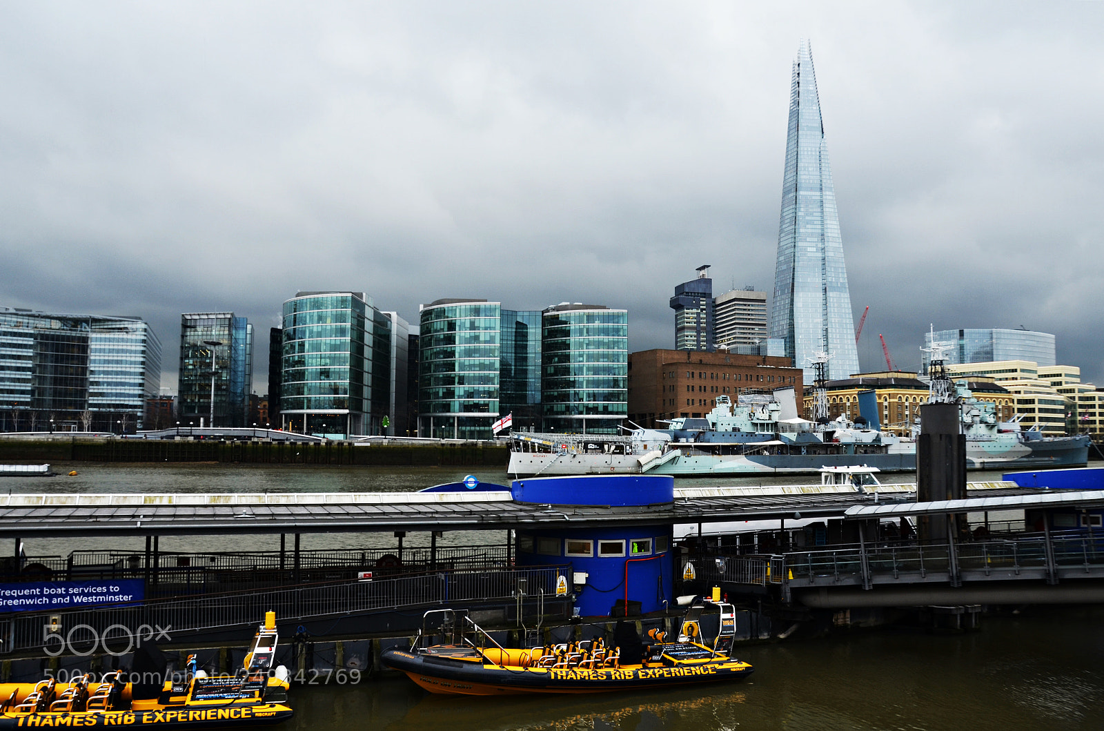 Nikon D5100 sample photo. Discover london photography