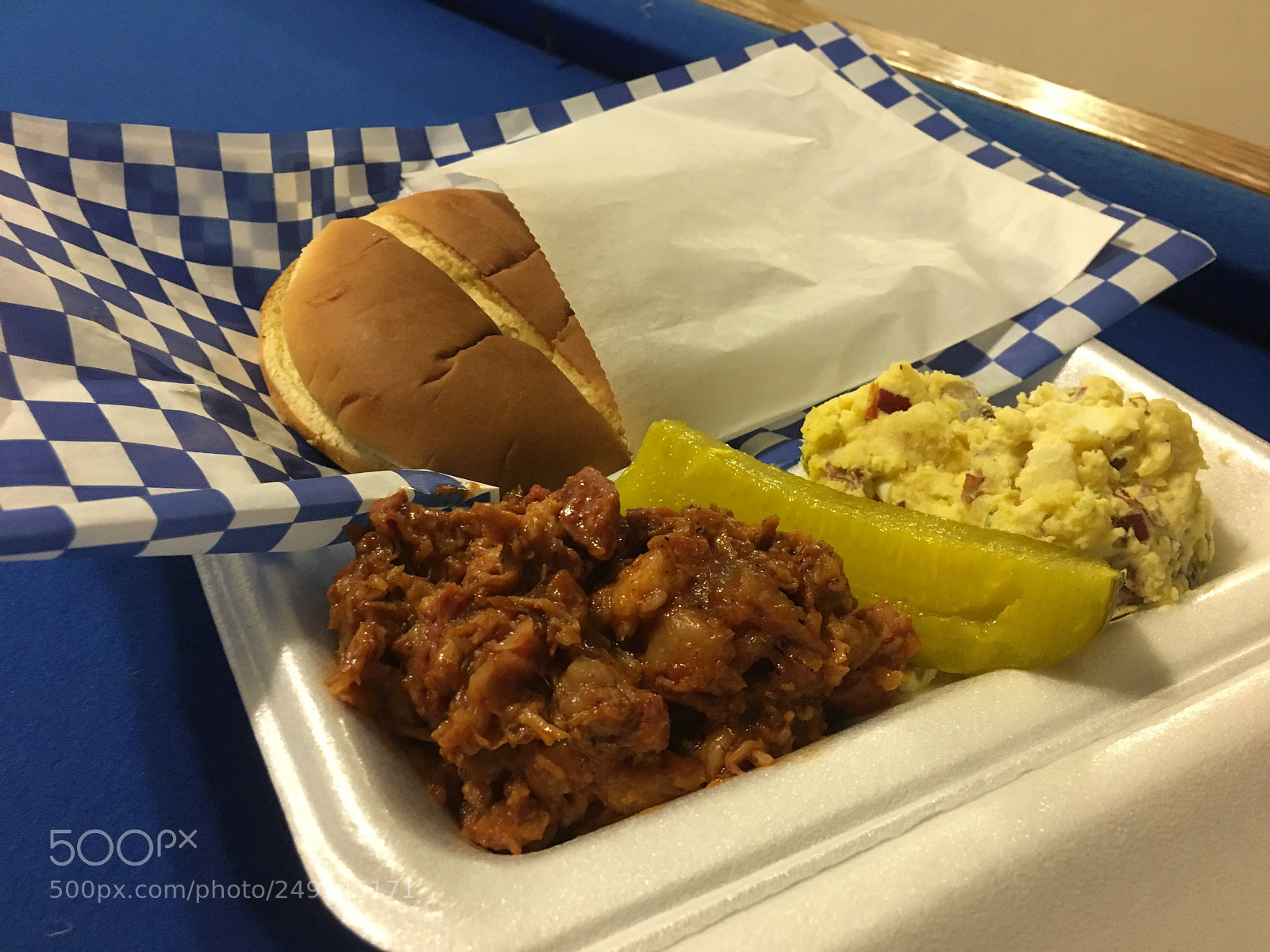 Apple iPhone 6s Plus sample photo. This pulled pork plate photography