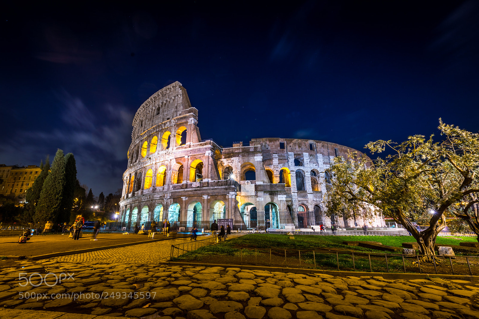 Canon EOS 5D Mark IV sample photo. Collosseum photography