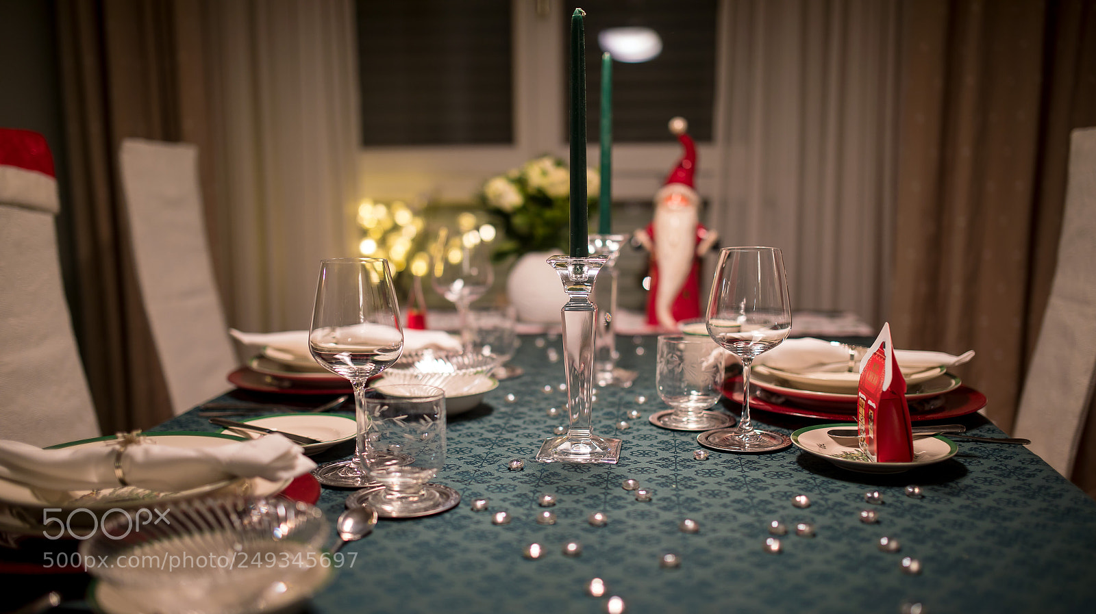 Canon EOS 5D Mark IV sample photo. Christmas dinner photography