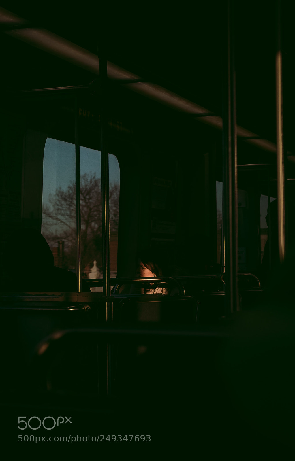 Fujifilm X100F sample photo. Commuter photography