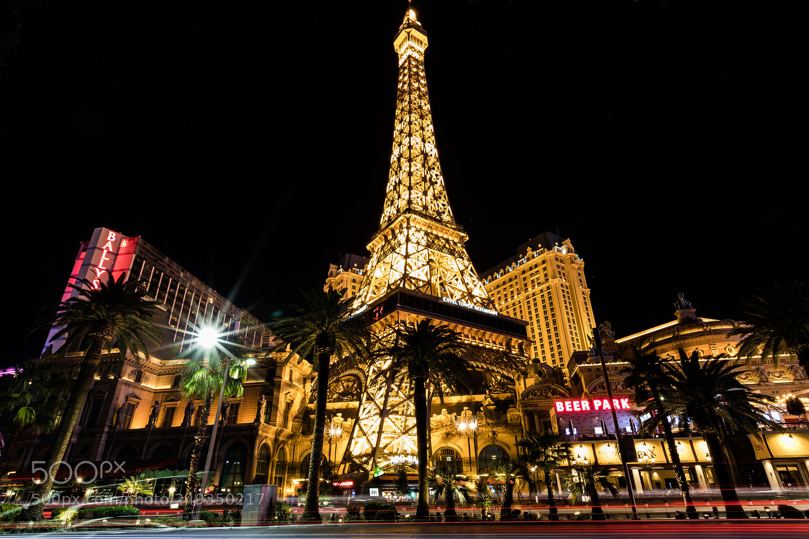Canon EOS 5D Mark IV sample photo. Paris... las vegas photography