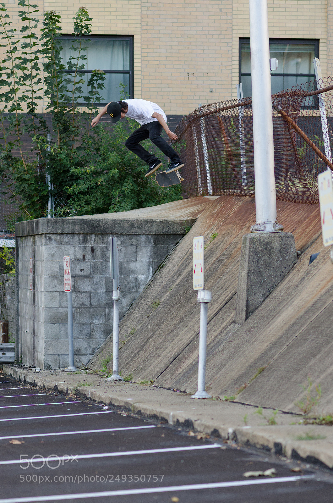 Nikon D7000 sample photo. Kickflip in photography