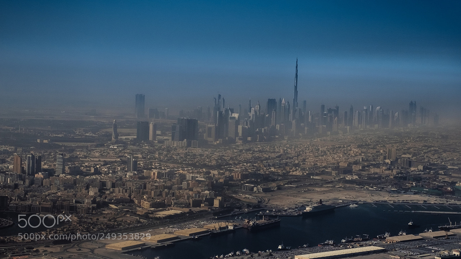 Fujifilm X-T10 sample photo. Fog in dubai photography