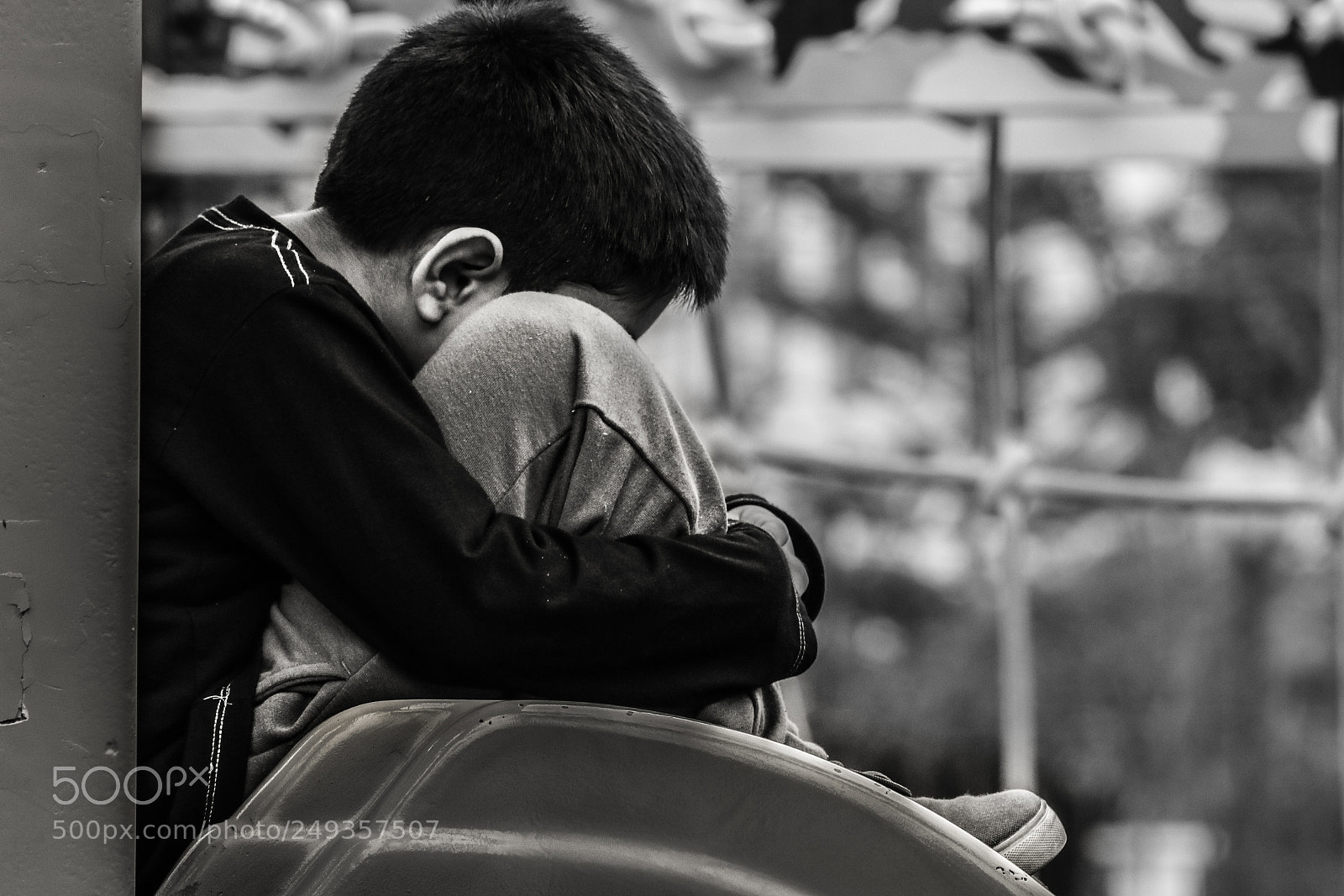 Canon EOS 750D (EOS Rebel T6i / EOS Kiss X8i) sample photo. Niño triste photography