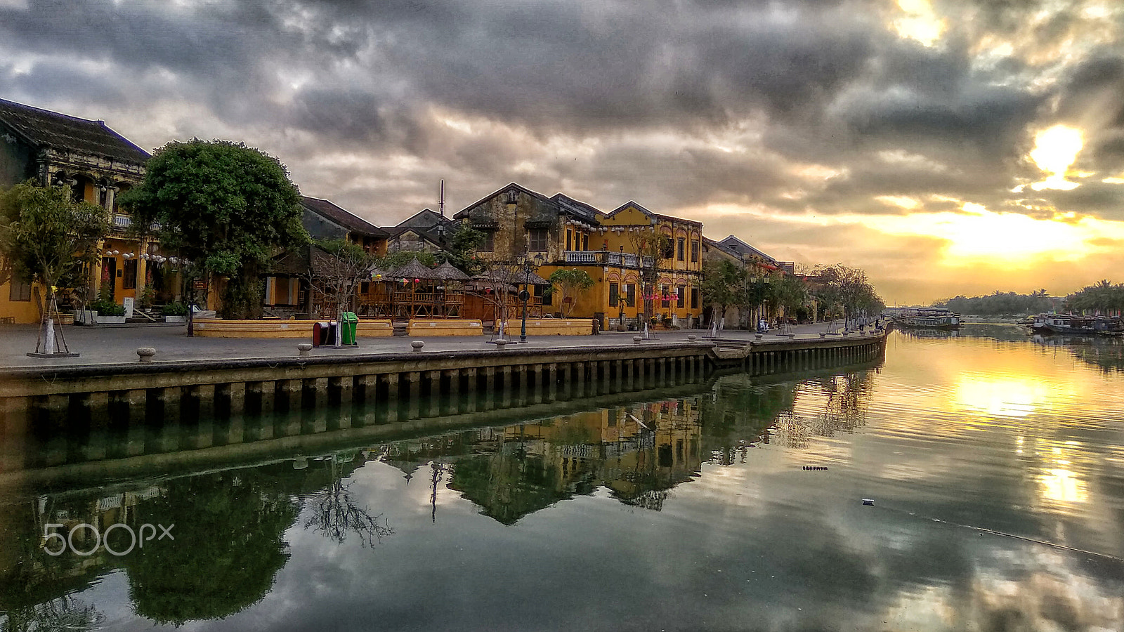 Xiaomi Redmi 5A sample photo. Beautiful sunrise in hoi an photography