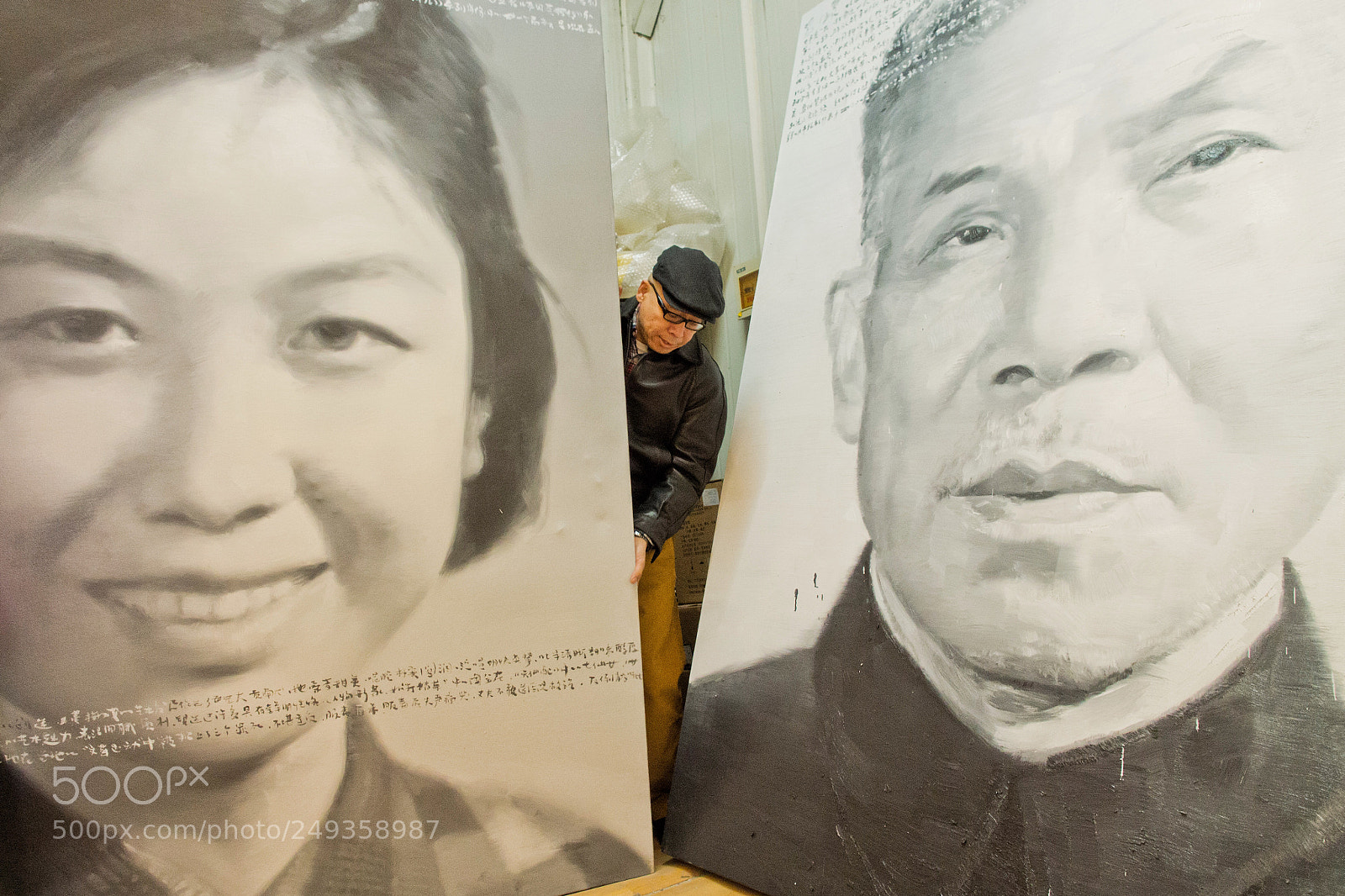 Olympus OM-D E-M5 sample photo. 【往年今日】画家徐唯辛——徐唯辛的《历史中国众生相1966-1976》产生了强烈的社会反响，他以油画 ... photography