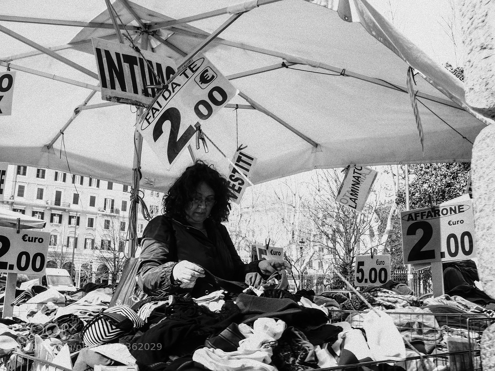 Olympus PEN-F sample photo. Market photography