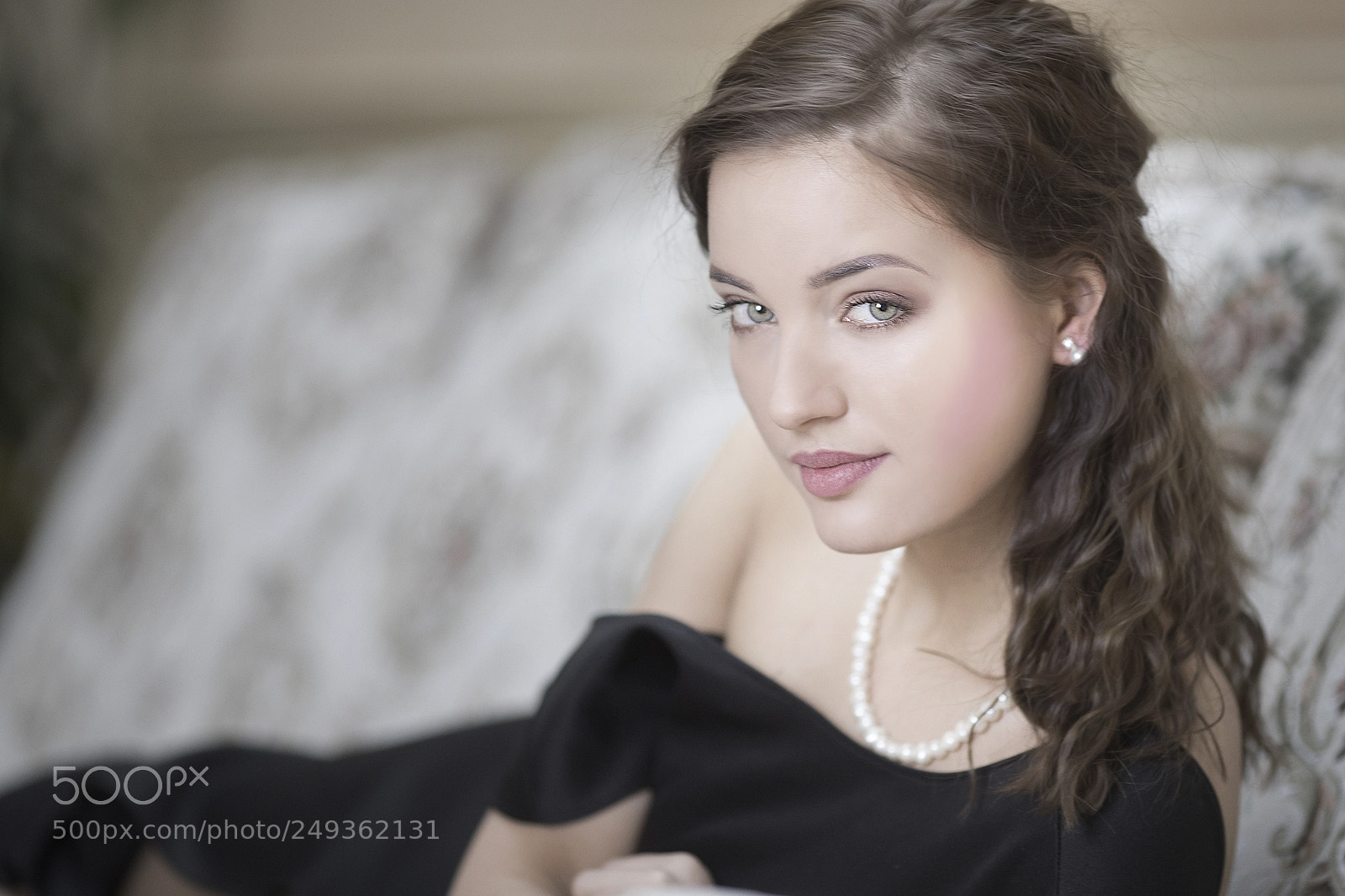 Canon EOS 5D Mark IV sample photo. Elegance photography