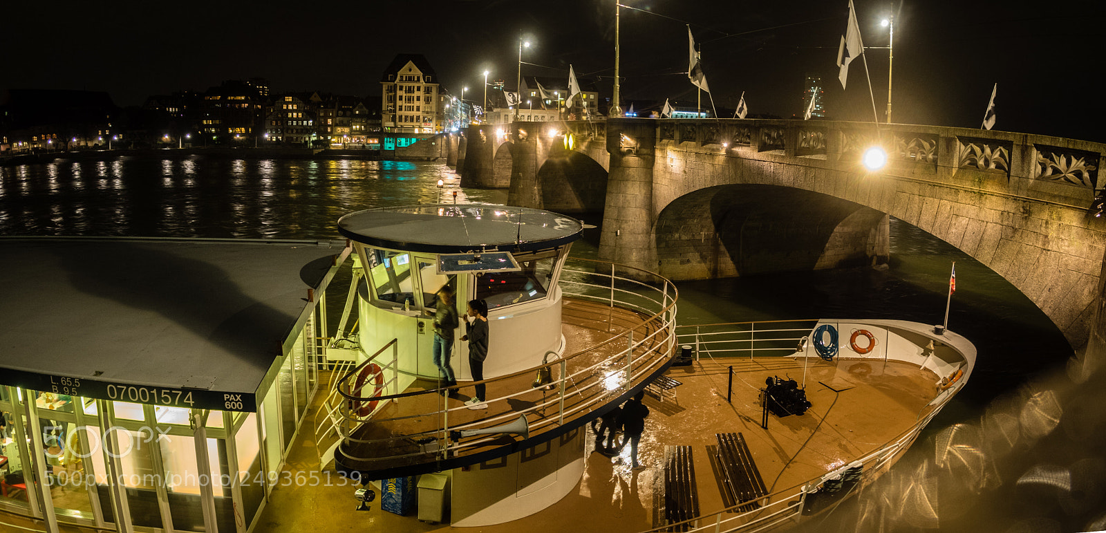 Olympus OM-D E-M1 sample photo. Anchoring by the bridge 2 photography