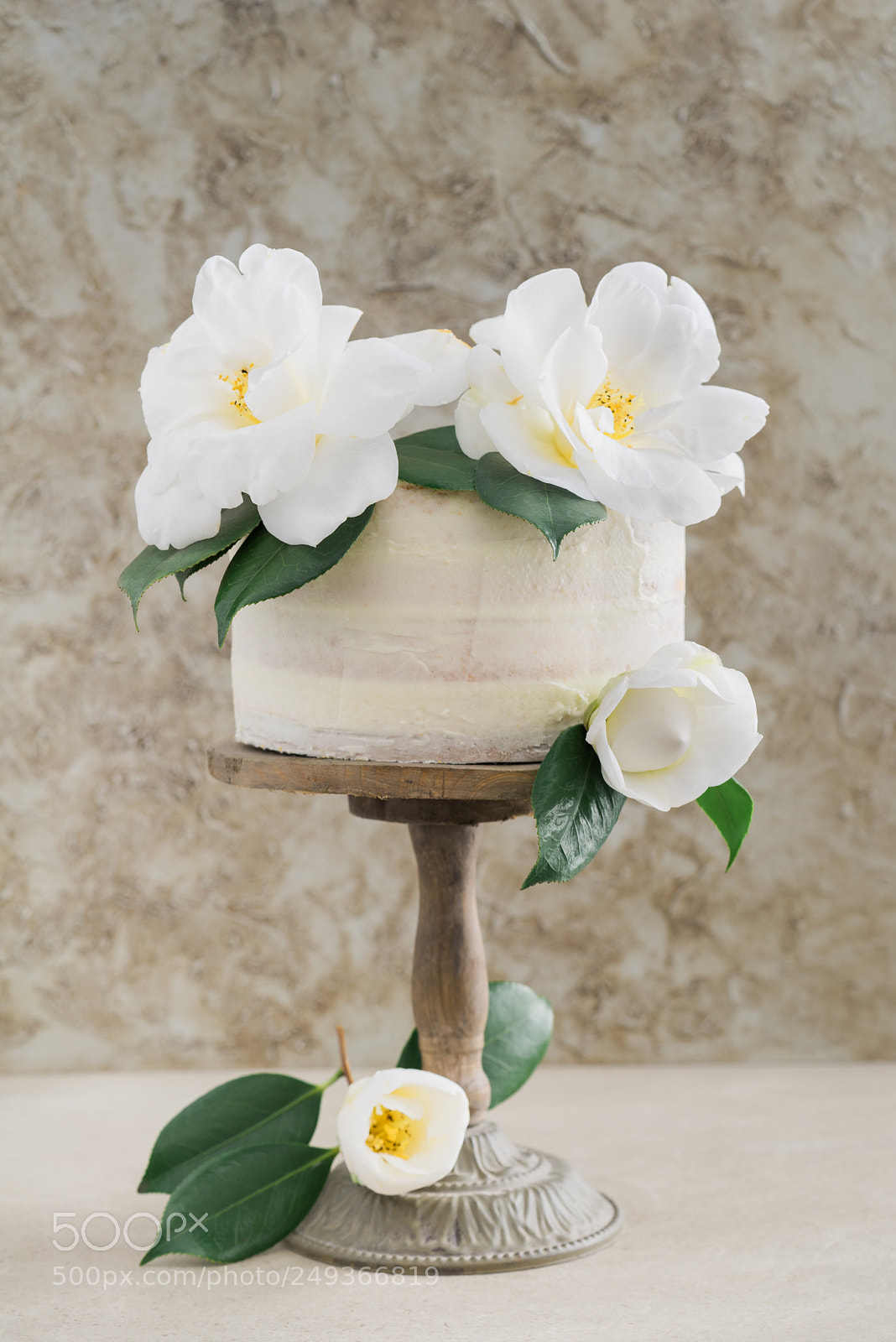 Sony a7R sample photo. Naked wedding cake photography