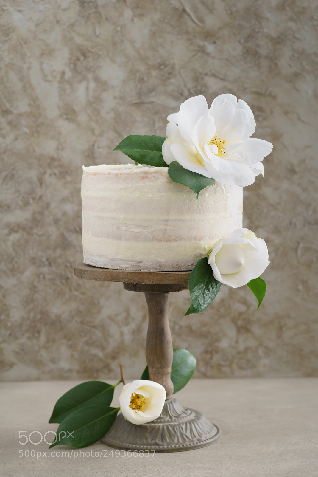 Sony a7R sample photo. Naked wedding cake photography