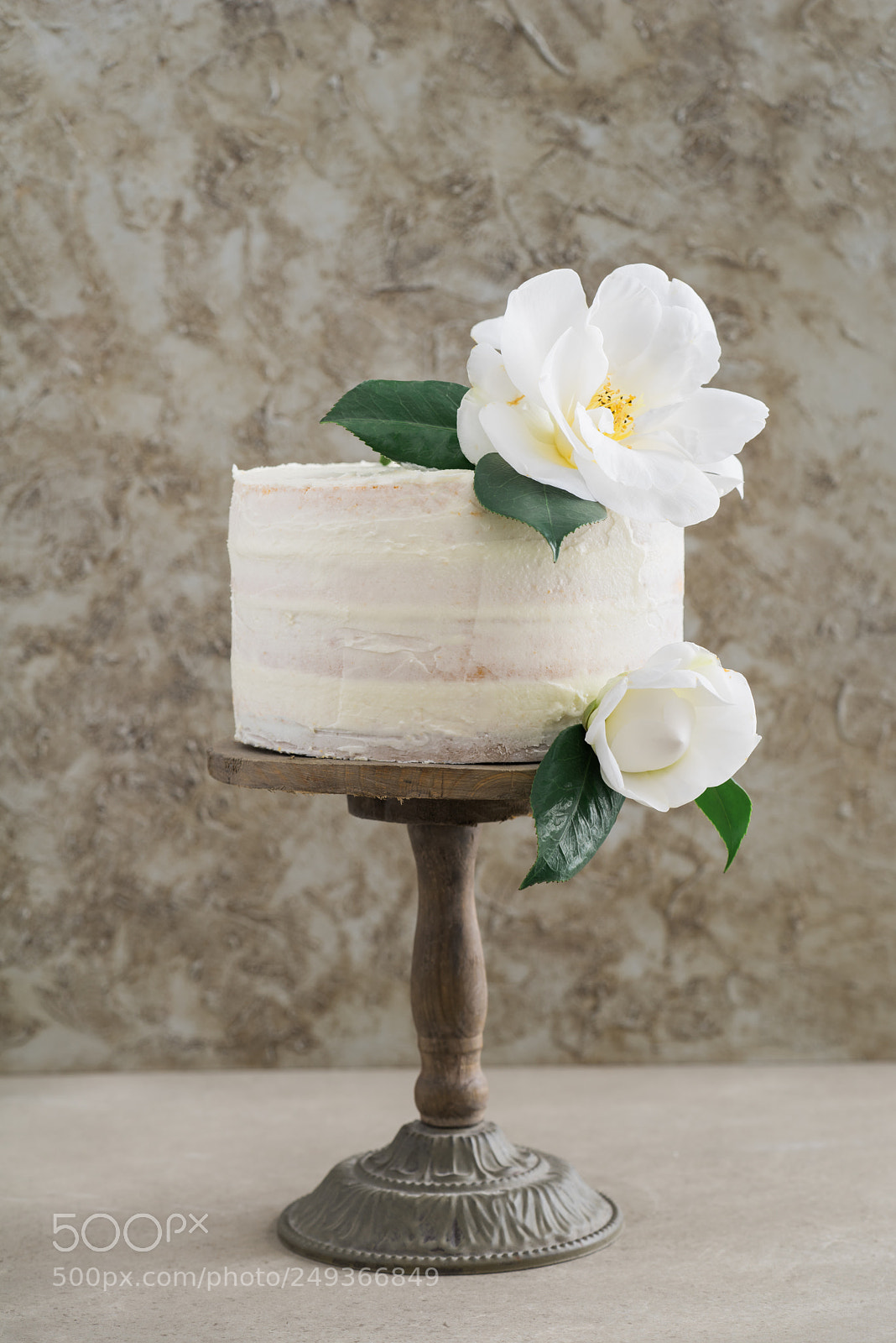 Sony a7R sample photo. Naked wedding cake photography
