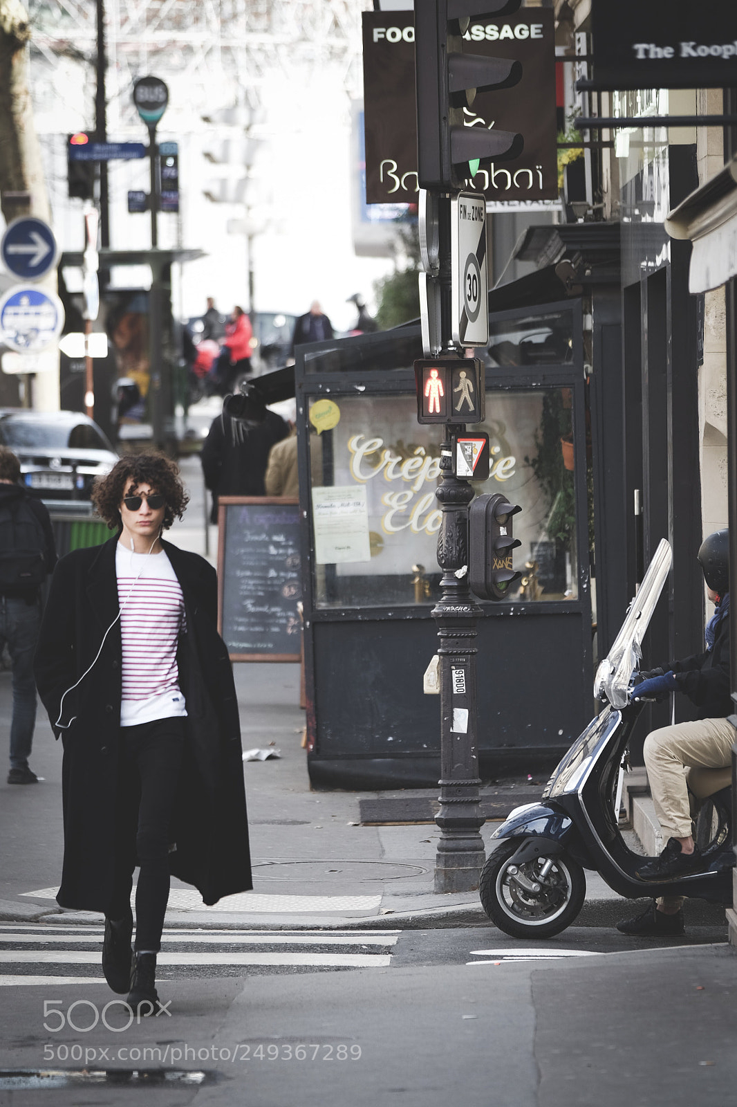 Fujifilm X-T10 sample photo. Parisien (2) photography