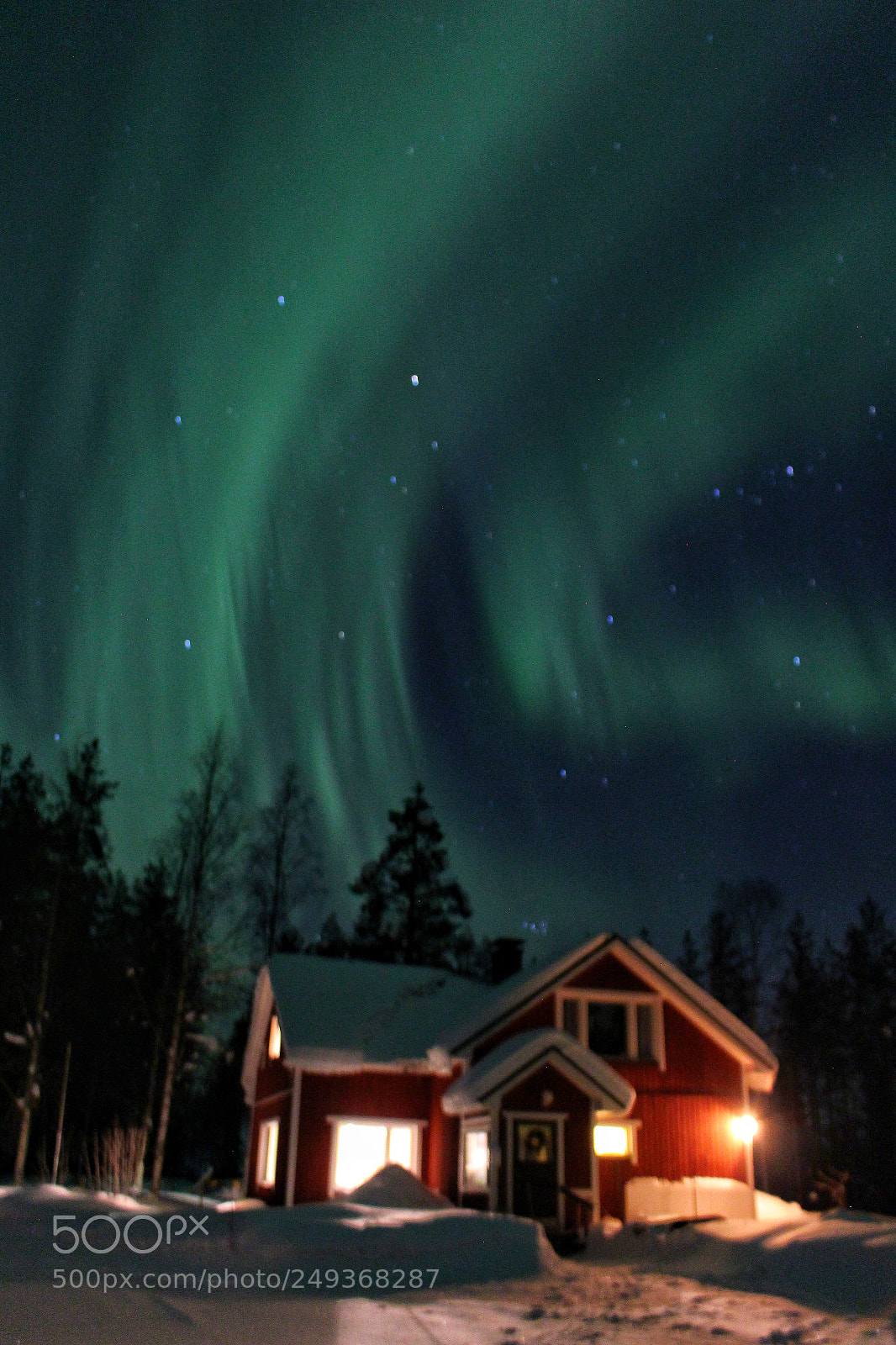 Canon EOS 700D (EOS Rebel T5i / EOS Kiss X7i) sample photo. Our home surrounded by photography
