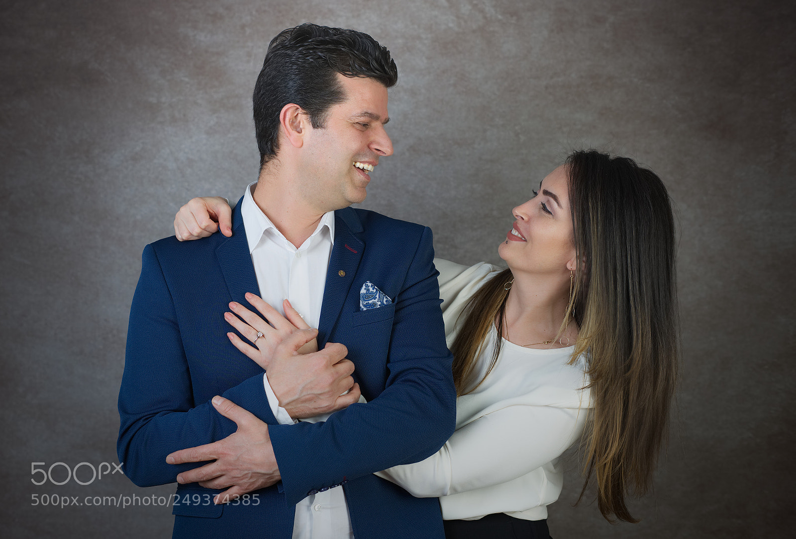 Sony a7 II sample photo. Happy couple ! photography