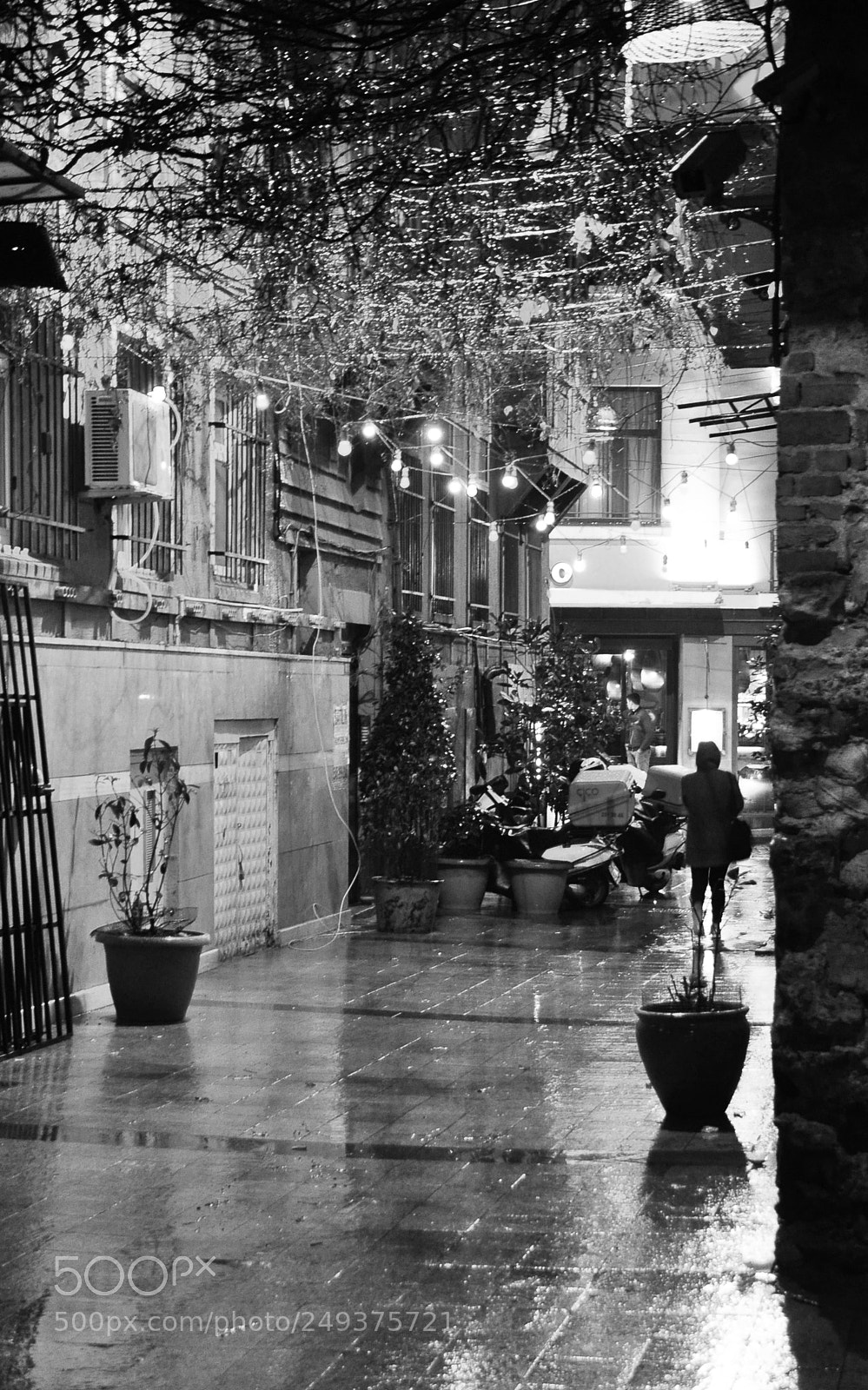 Nikon D90 sample photo. Rainly istanbul photography