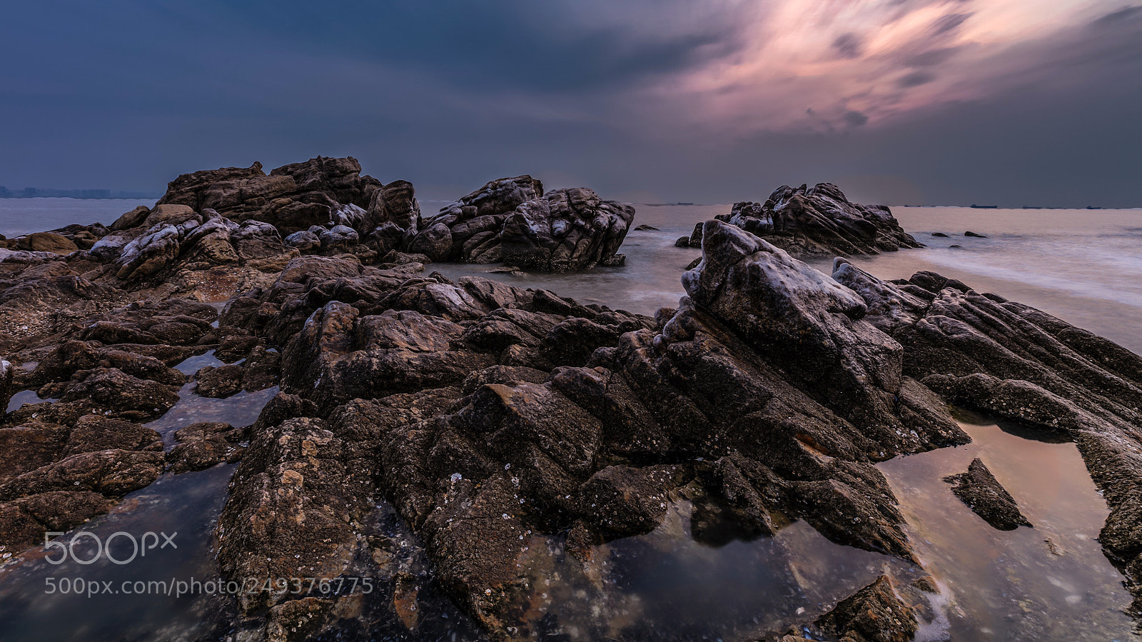 Canon EOS 5DS R sample photo. Cloudy photography