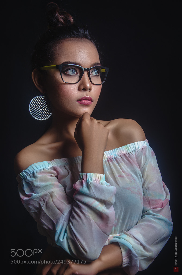 Nikon D7000 sample photo. Simply pose photography