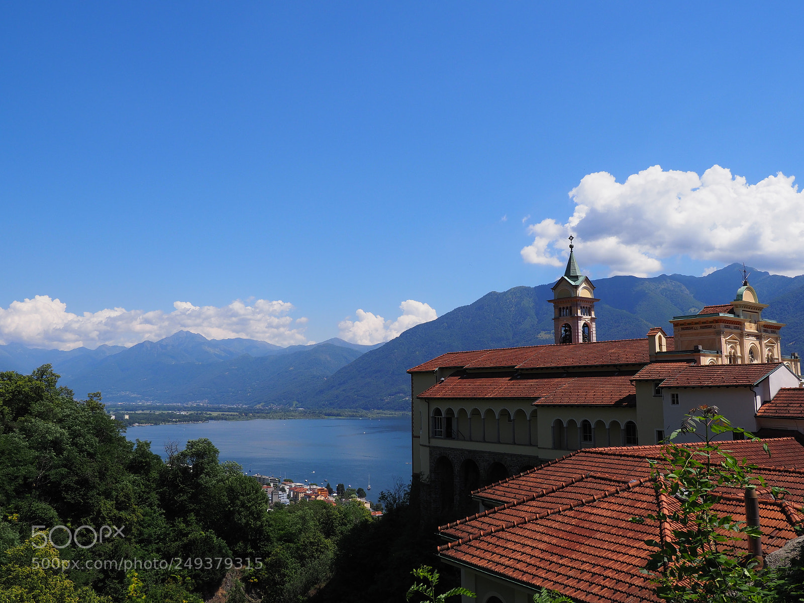 Olympus OM-D E-M1 Mark II sample photo. Madonna del sasso church photography