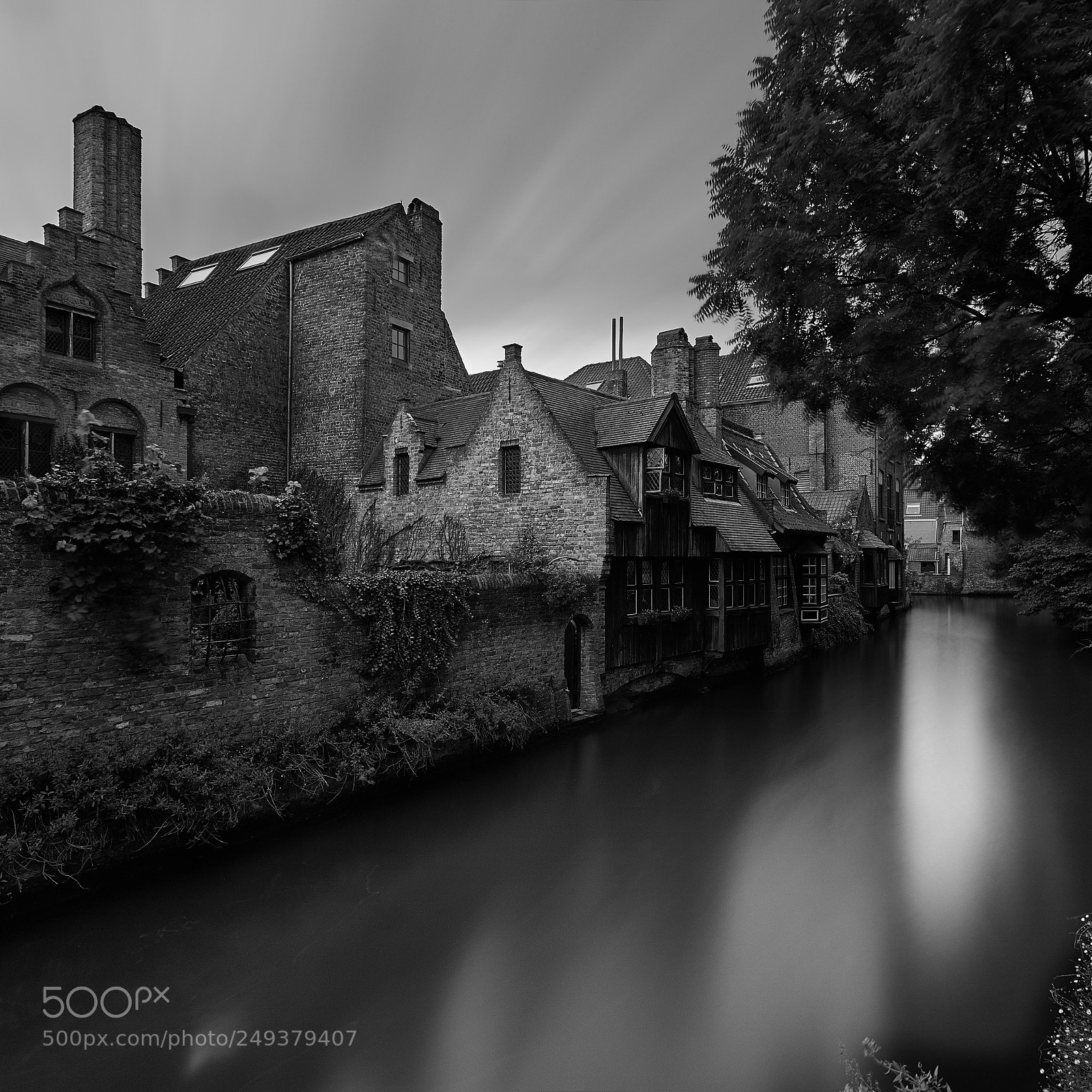 Canon EOS 5D Mark IV sample photo. In the brugge photography